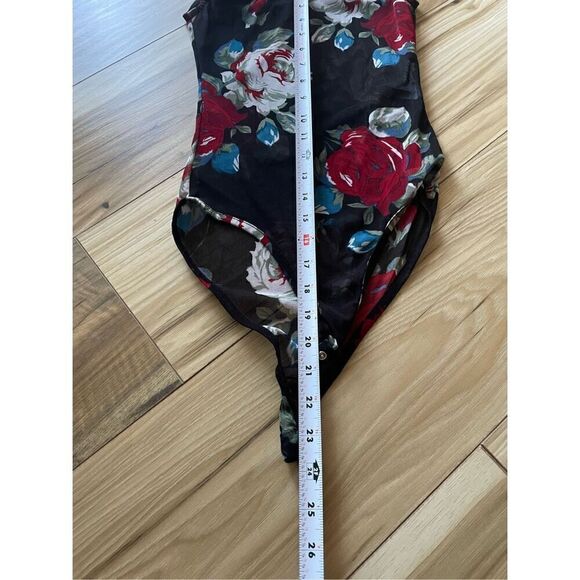 Vintage FASHION NOVA  Stretch Flowers bodysuit - Picture 6 of 6